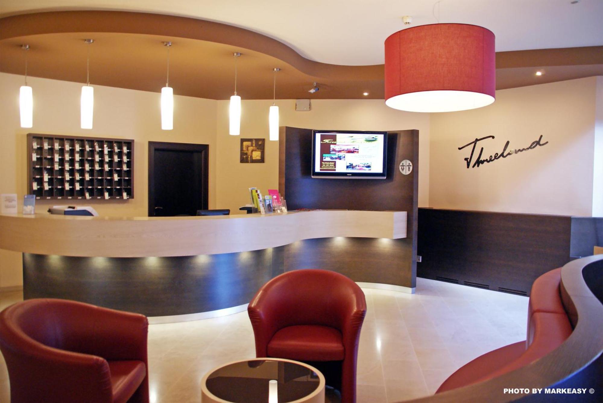 Threeland Hotel Petange Ngoại thất bức ảnh