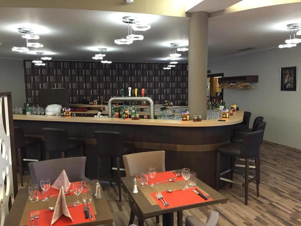Threeland Hotel Petange Ngoại thất bức ảnh