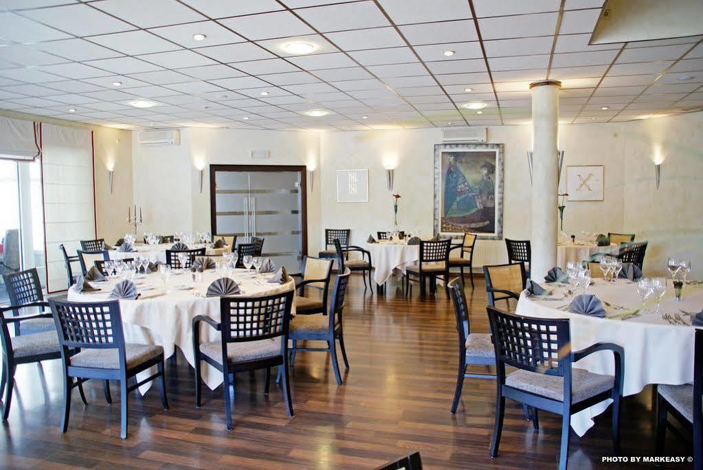Threeland Hotel Petange Ngoại thất bức ảnh